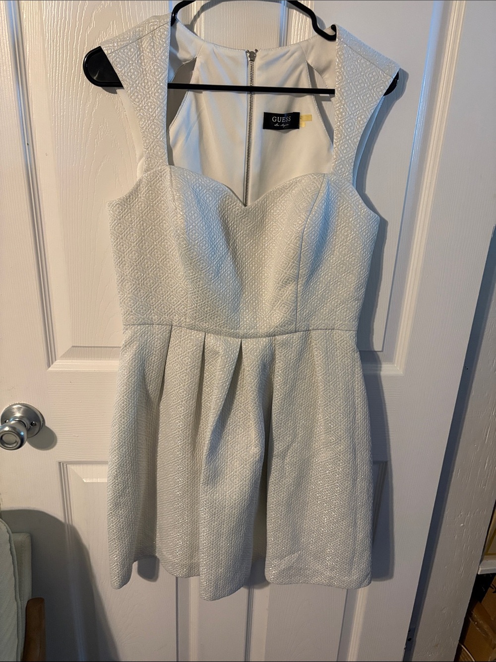 GUESS White Textured Sweetheart Neck Mini Dress with Pleated Skirt Size 10